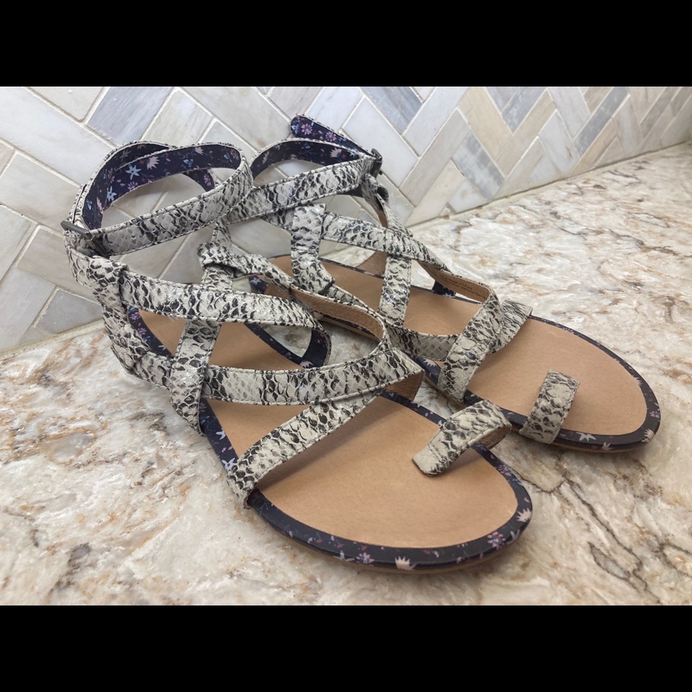 Cabi Athena Python Sandals Size 7 - image 7